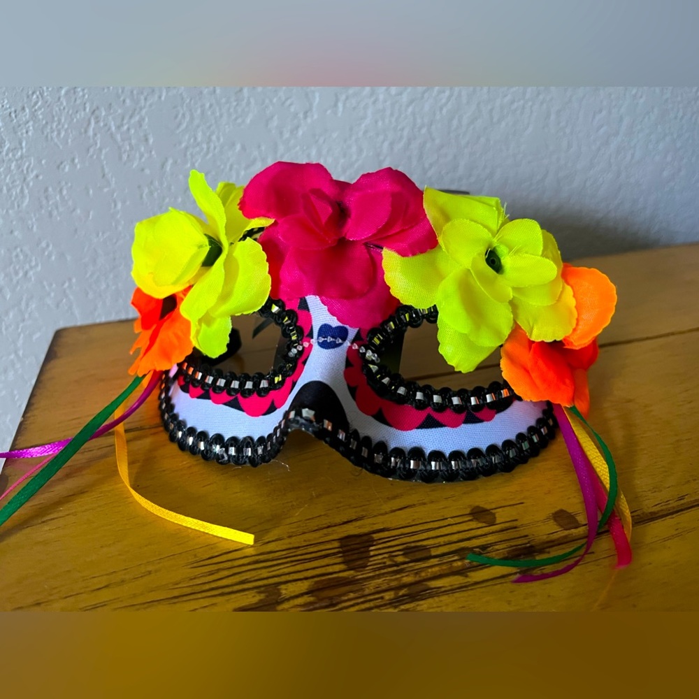 NWT Unisex Colorful Skeletal Floral Mask